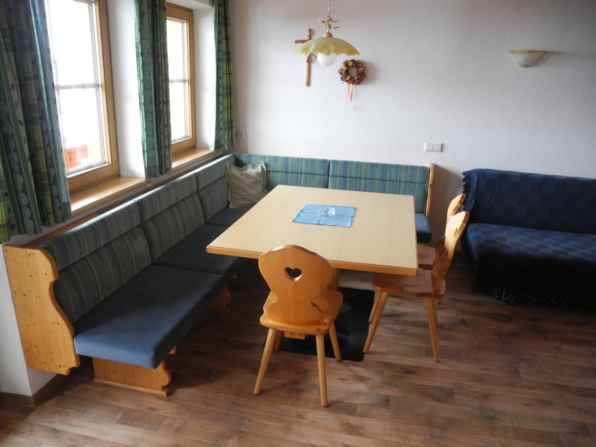 Honsnhof Apartment Tux Bagian luar foto